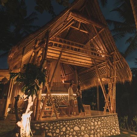 La Royale Romantic Bamboo Villas Klungkung Экстерьер фото