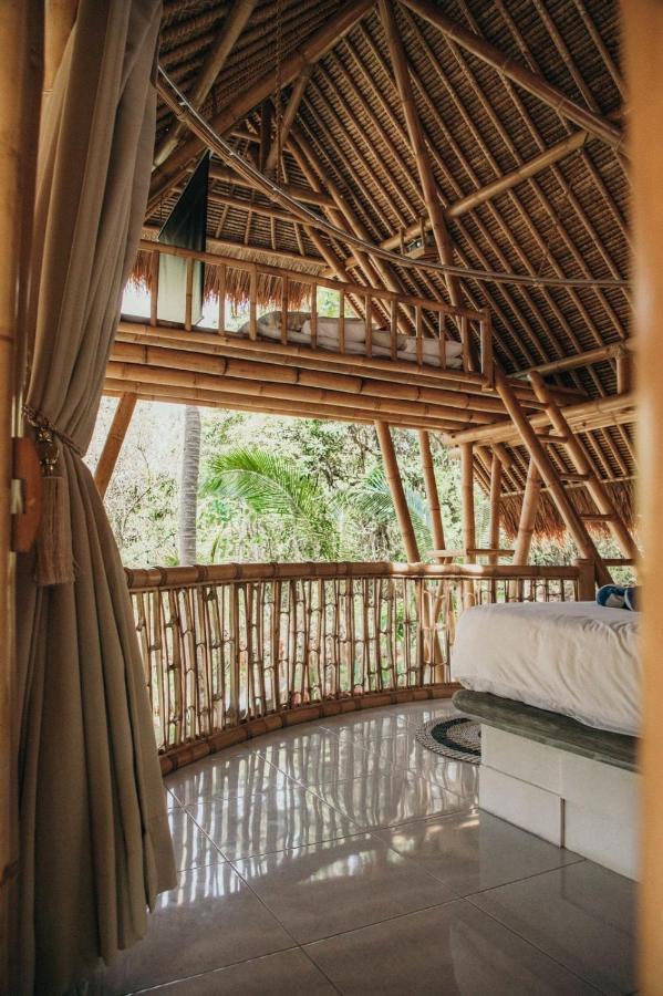 La Royale Romantic Bamboo Villas Klungkung Экстерьер фото